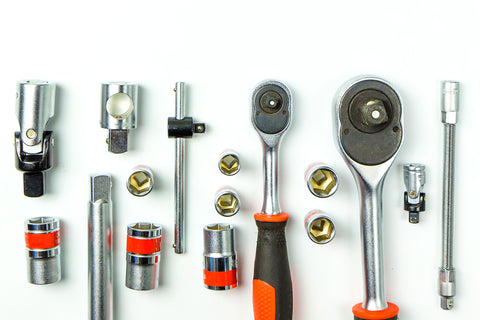 Lug Bolts vs. Lug Nuts: Picking the Right Wheel Fastener